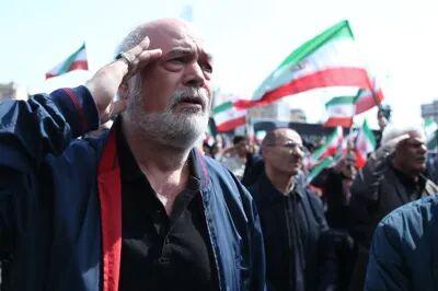 捕魚機:外交部:近日中方有三艘船舶過航霍爾木玆海峽